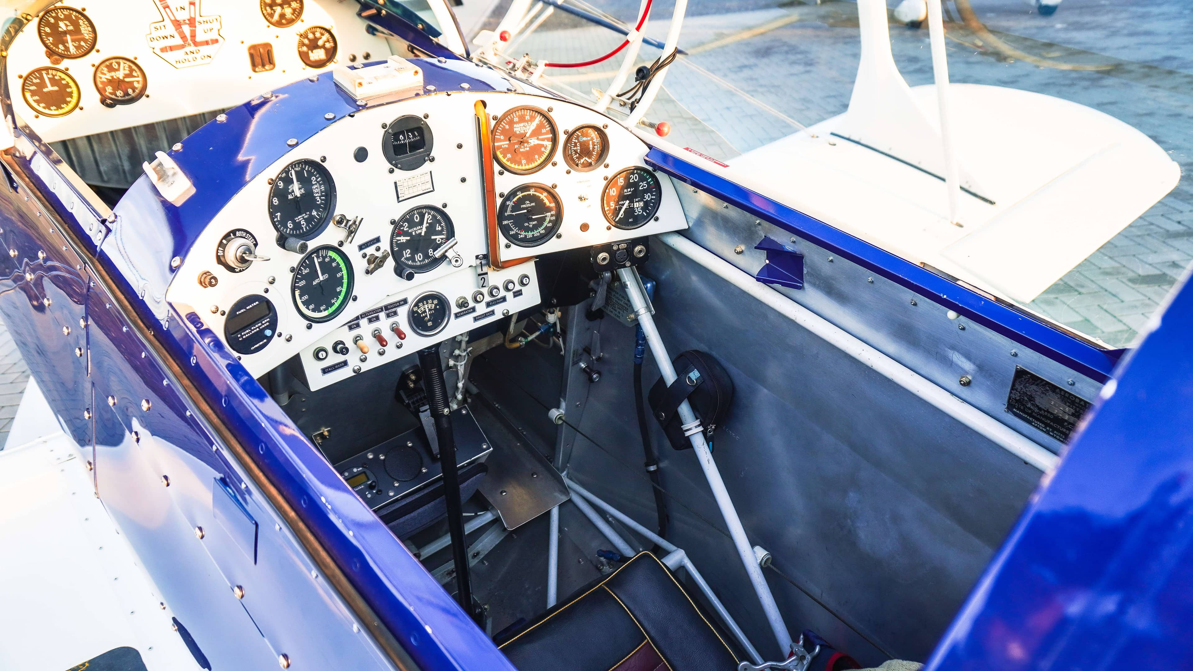 Immaculate Aviat Pitts S-2B — Pitts — Interior — photo 18