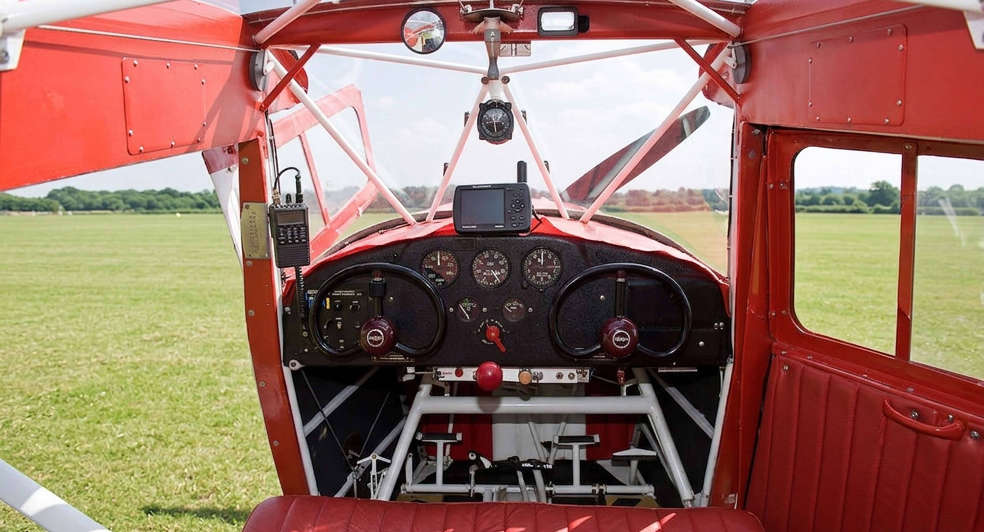 Taylorcraft BC-12D — Taylorcraft Aviation — Interior — photo 5