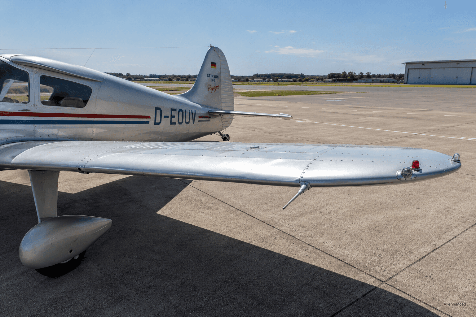 Stinson 108 Voyager 150 — Stinson — Exterior — photo 5