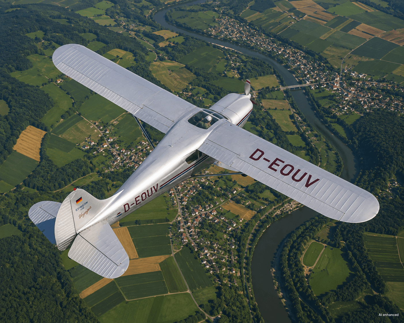 Stinson 108 Voyager 150 — Stinson — Exterior — photo 4