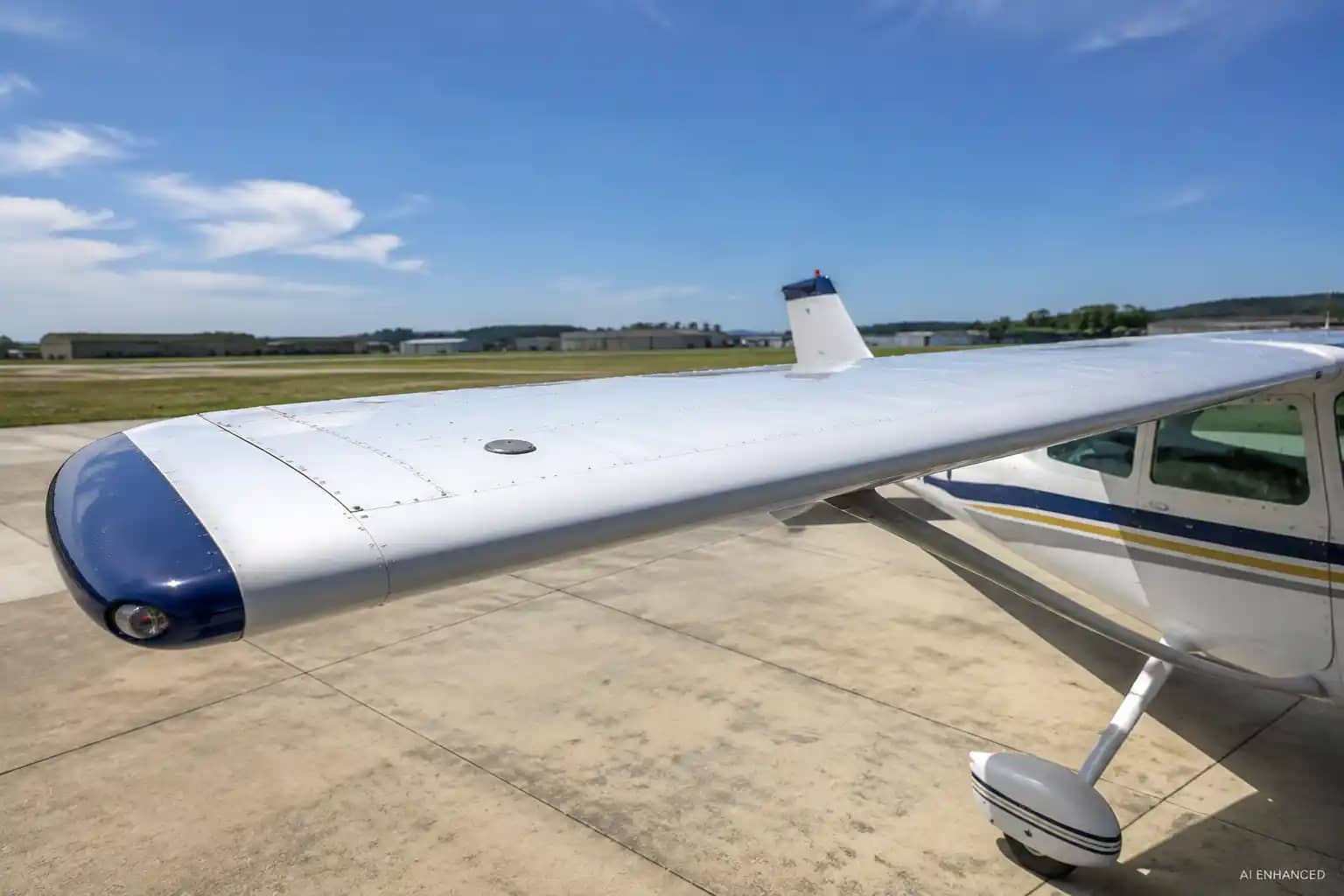 Cessna 182 Skylane — Cessna — Exterior — photo 4