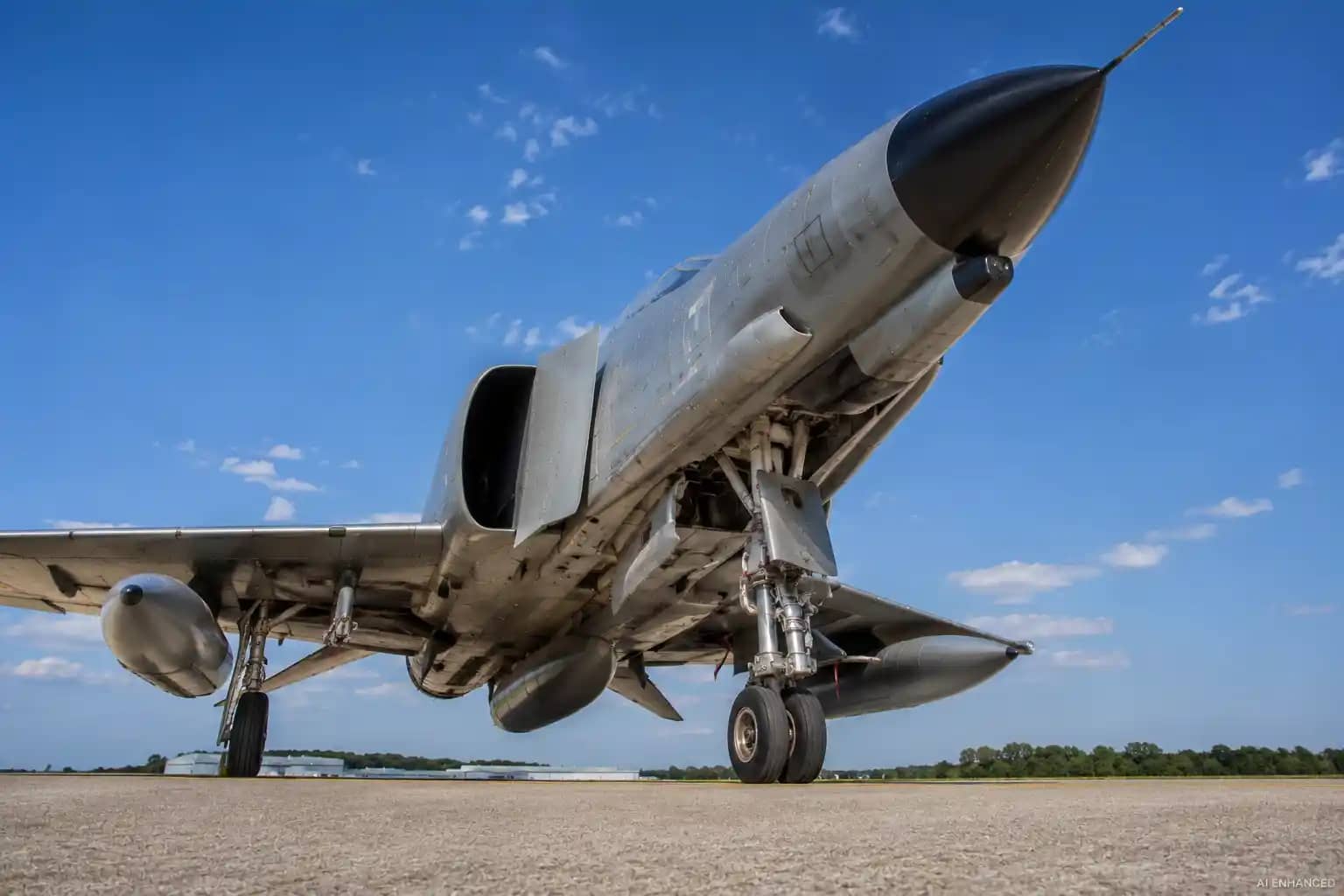 F-4E Phantom II — McDonnell — Exterior — photo 3