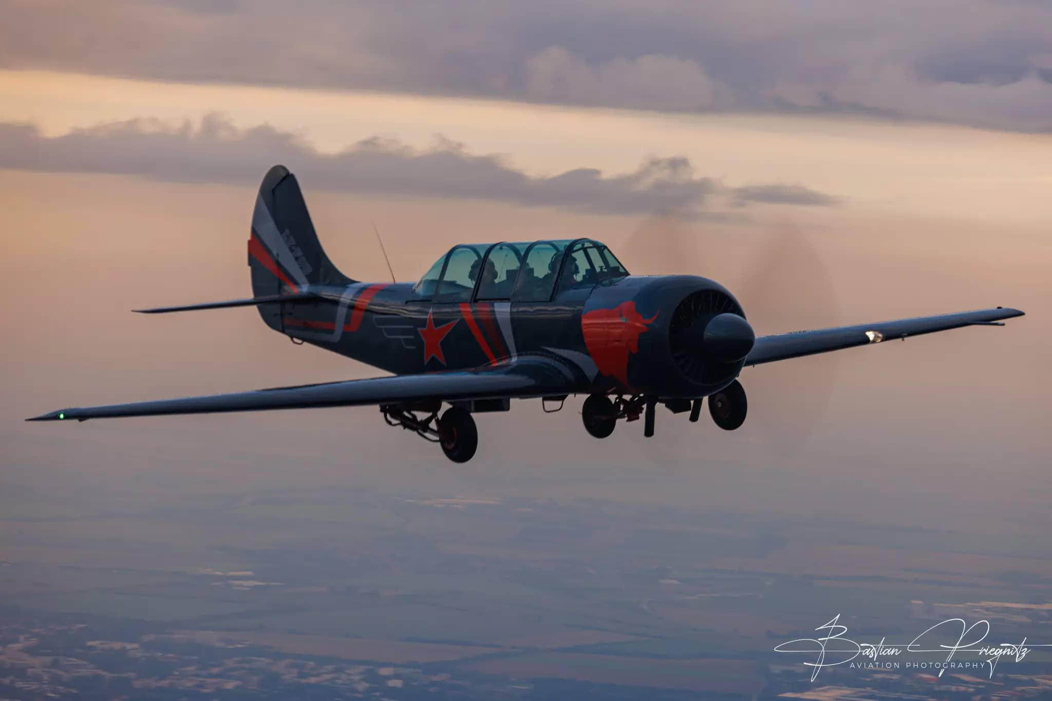 Immaculate 1981 Yakovlev Yak-52 — Yakovlev — Exterior — photo 1
