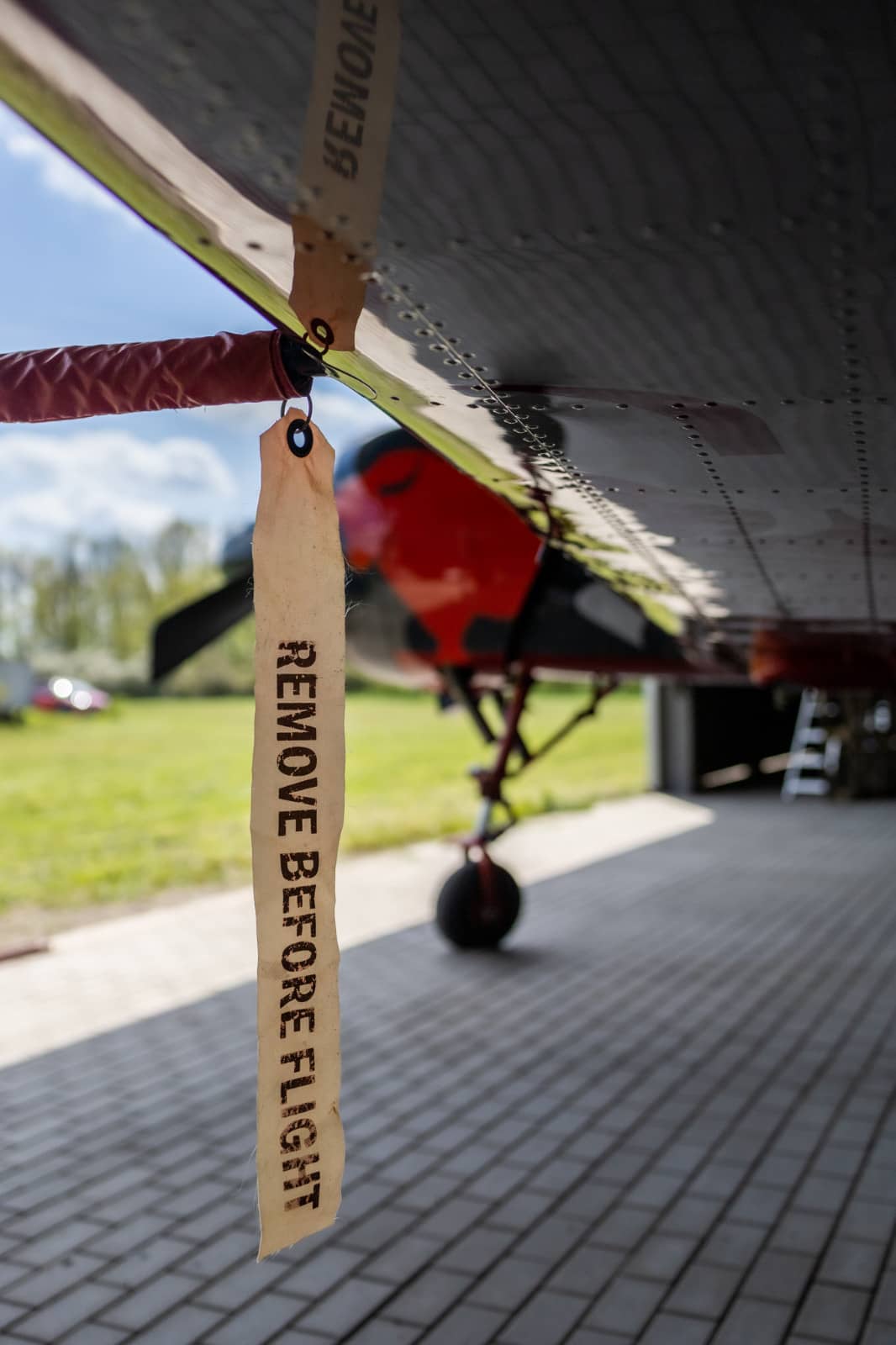 Immaculate 1981 Yakovlev Yak-52 — Yakovlev — Exterior — photo 7