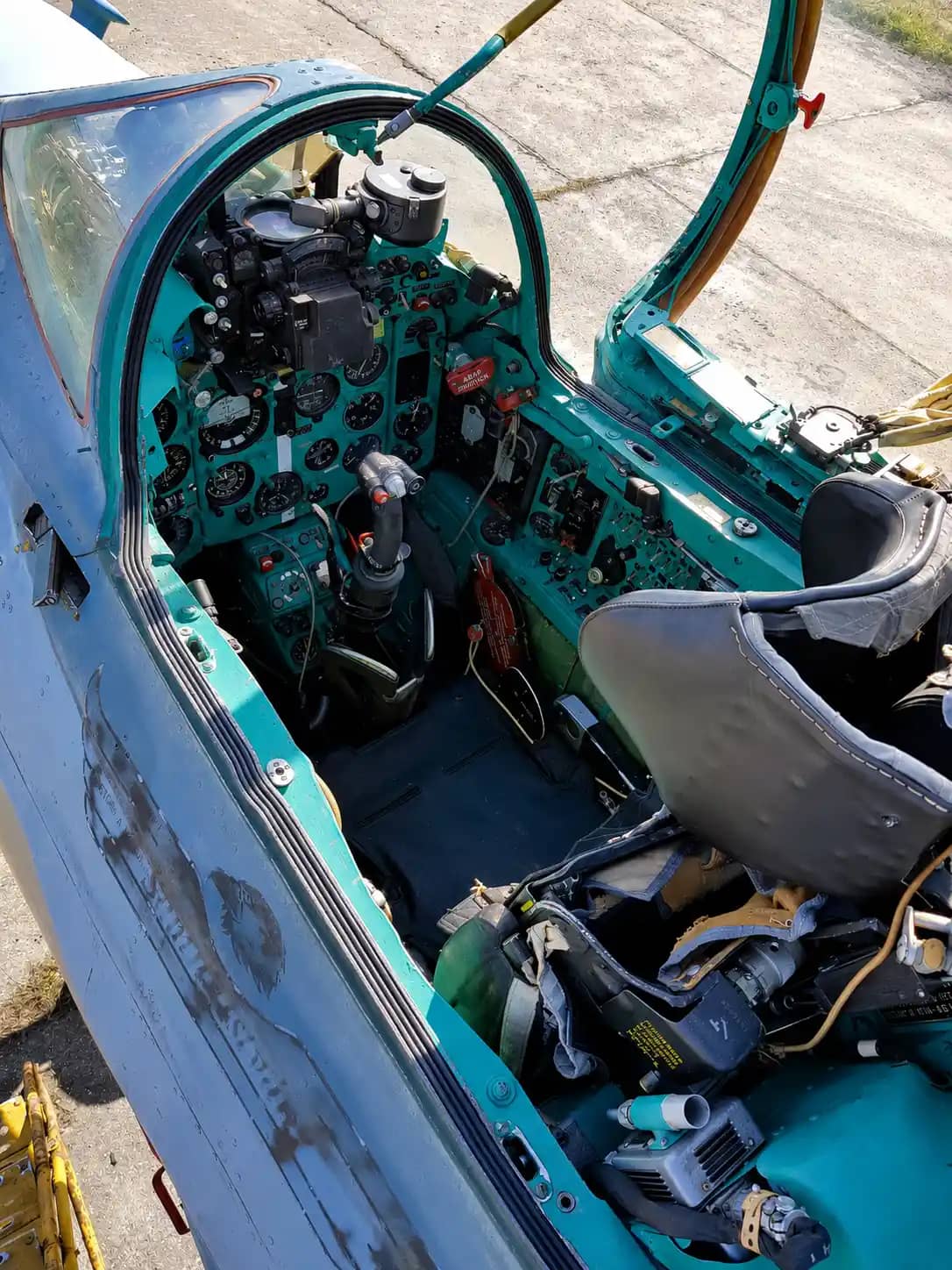 MiG-21UM (Mikoyan) — Mikoyan — Interior — photo 11