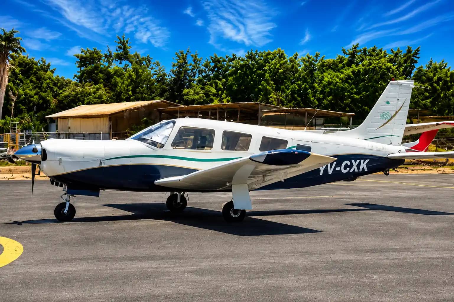 Piper Lance PA 32R-300 — Piper — Exterior — photo 1
