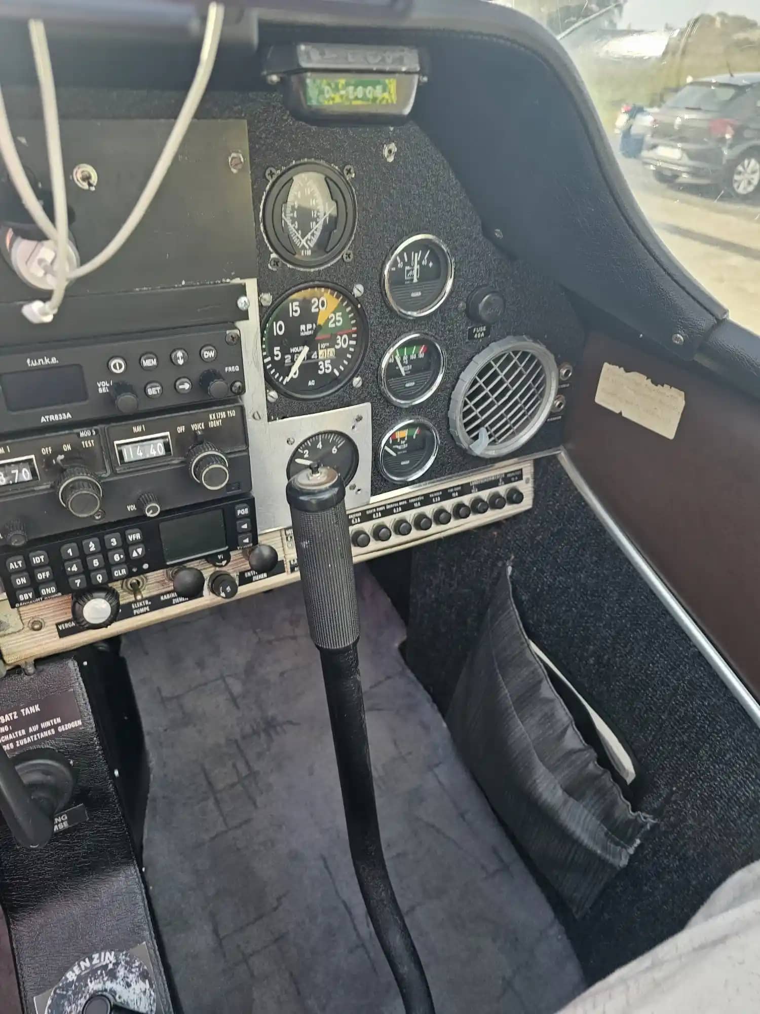 Avions Robin DR300/125 — Robin — Interior — photo 21