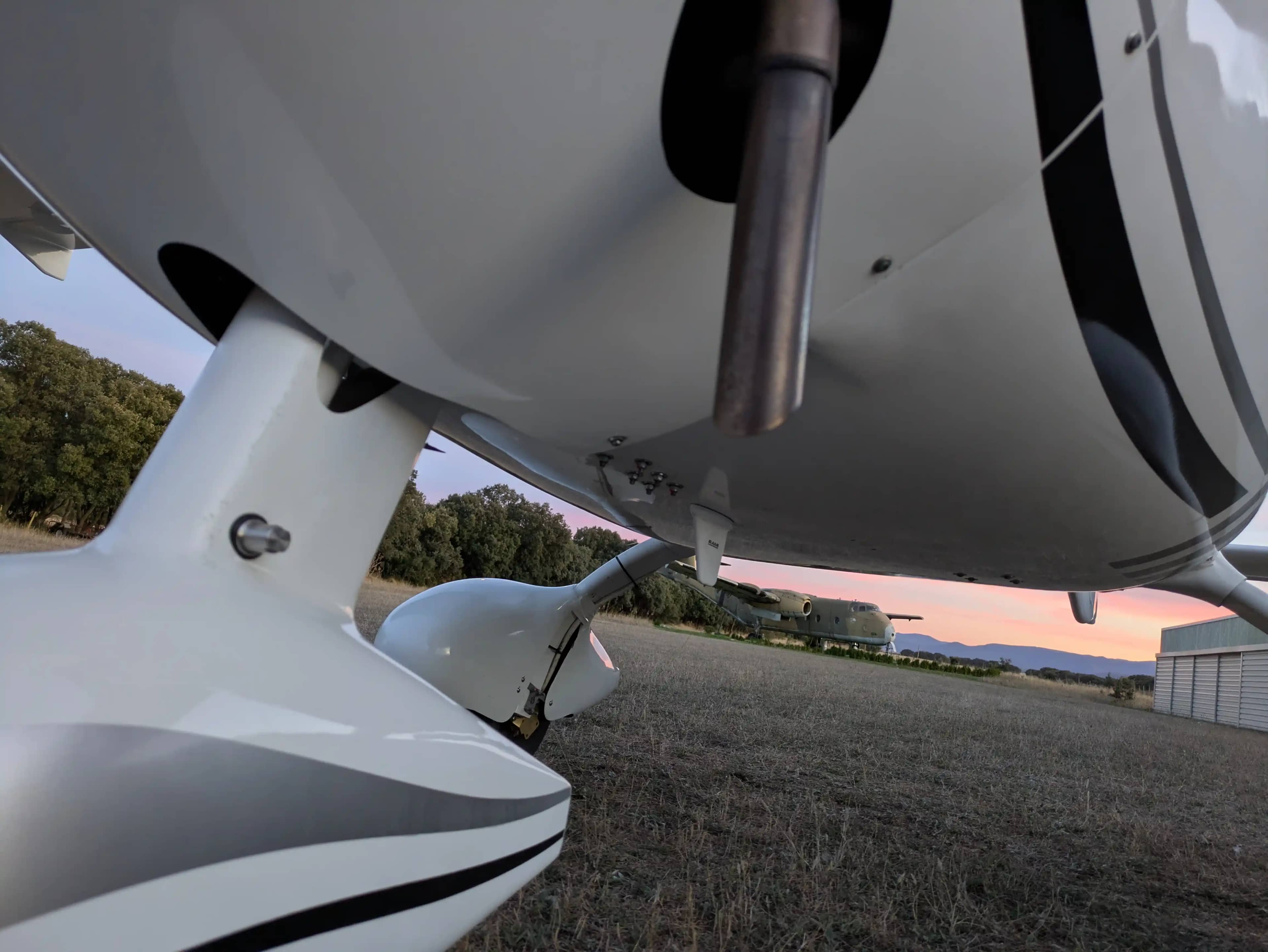 Flight Design Rotax 912 iS2 — exterior, 7 of 16