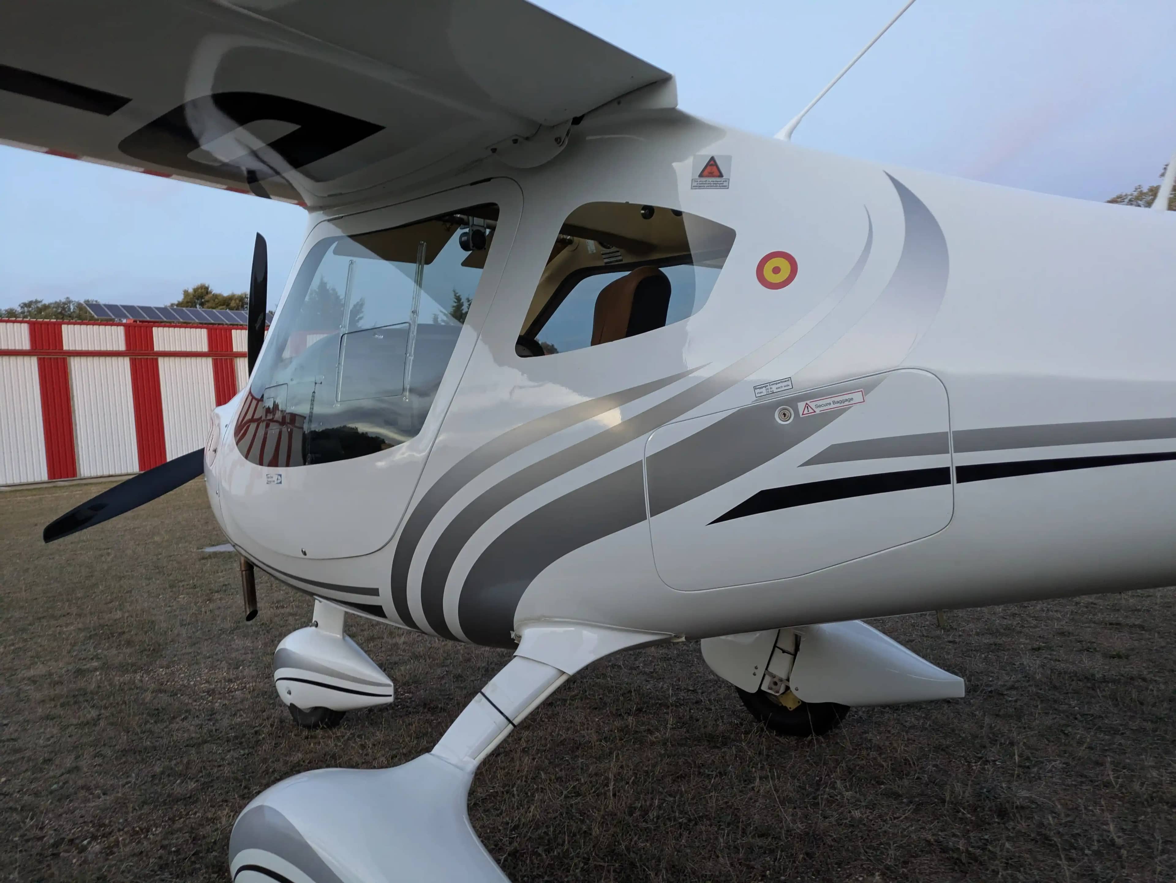 Flight Design Rotax 912 iS2 — exterior, 6 of 16