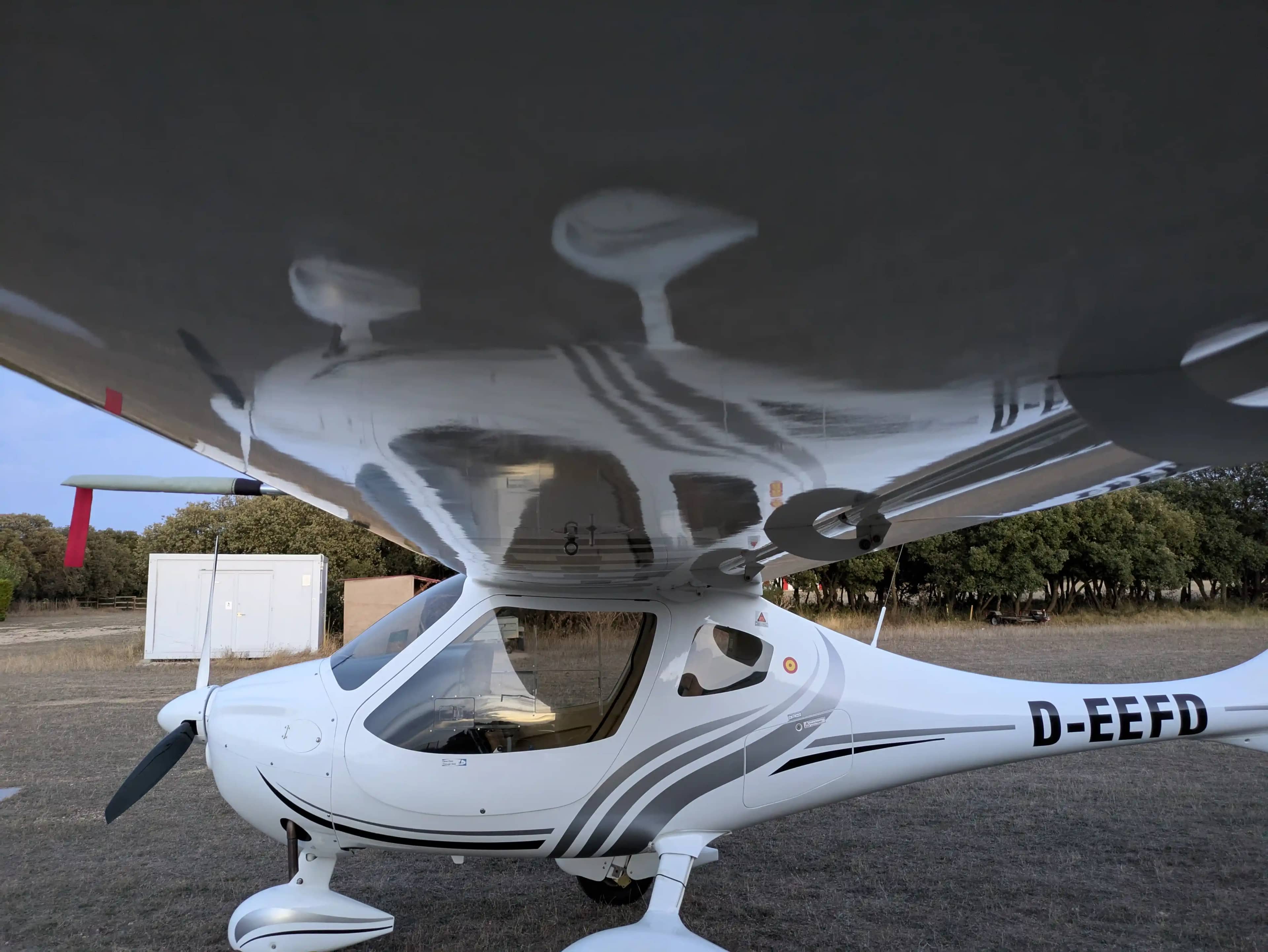 Flight Design Rotax 912 iS2 — exterior, 12 of 16