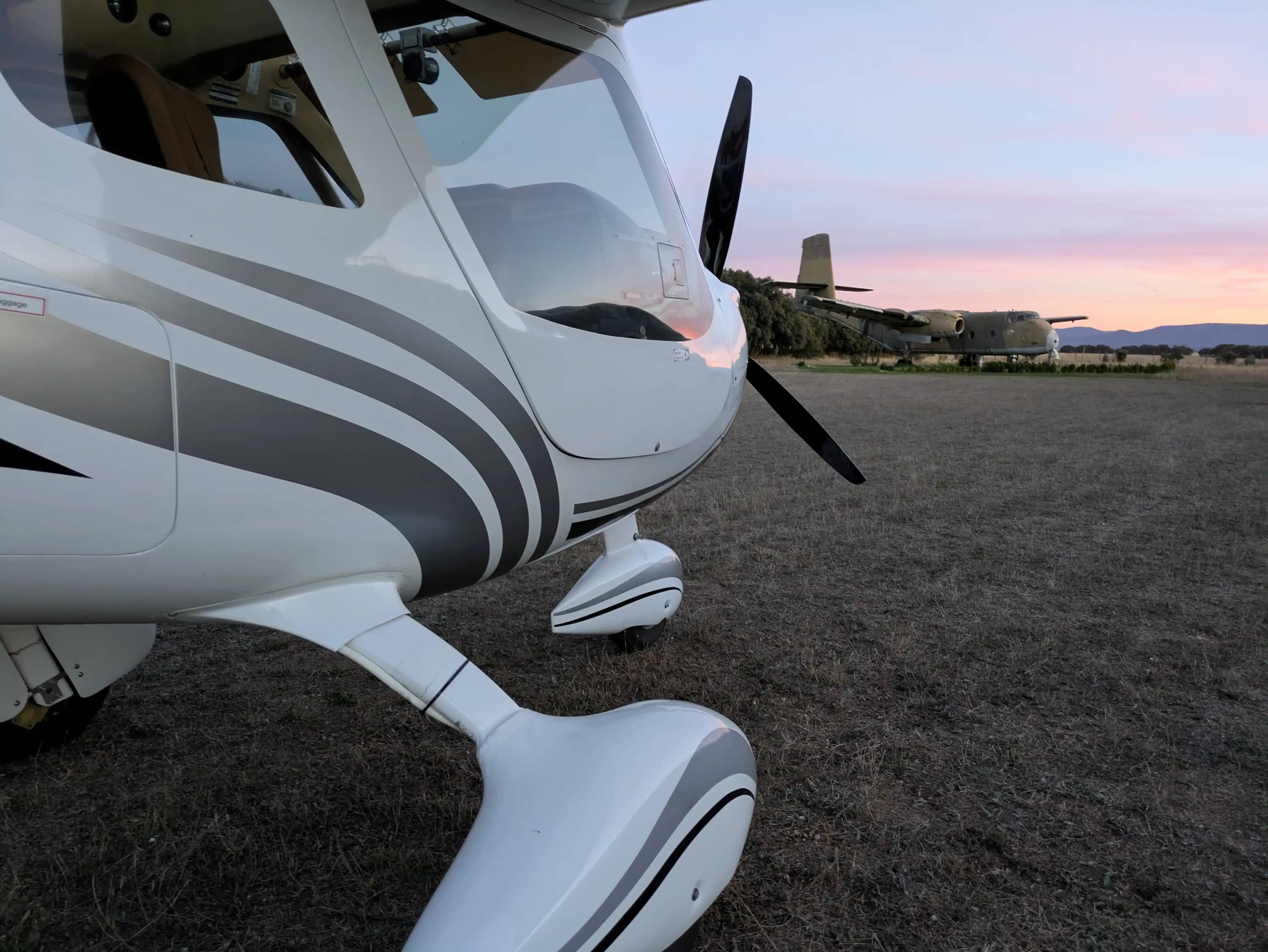 Flight Design Rotax 912 iS2 — exterior, 14 of 16