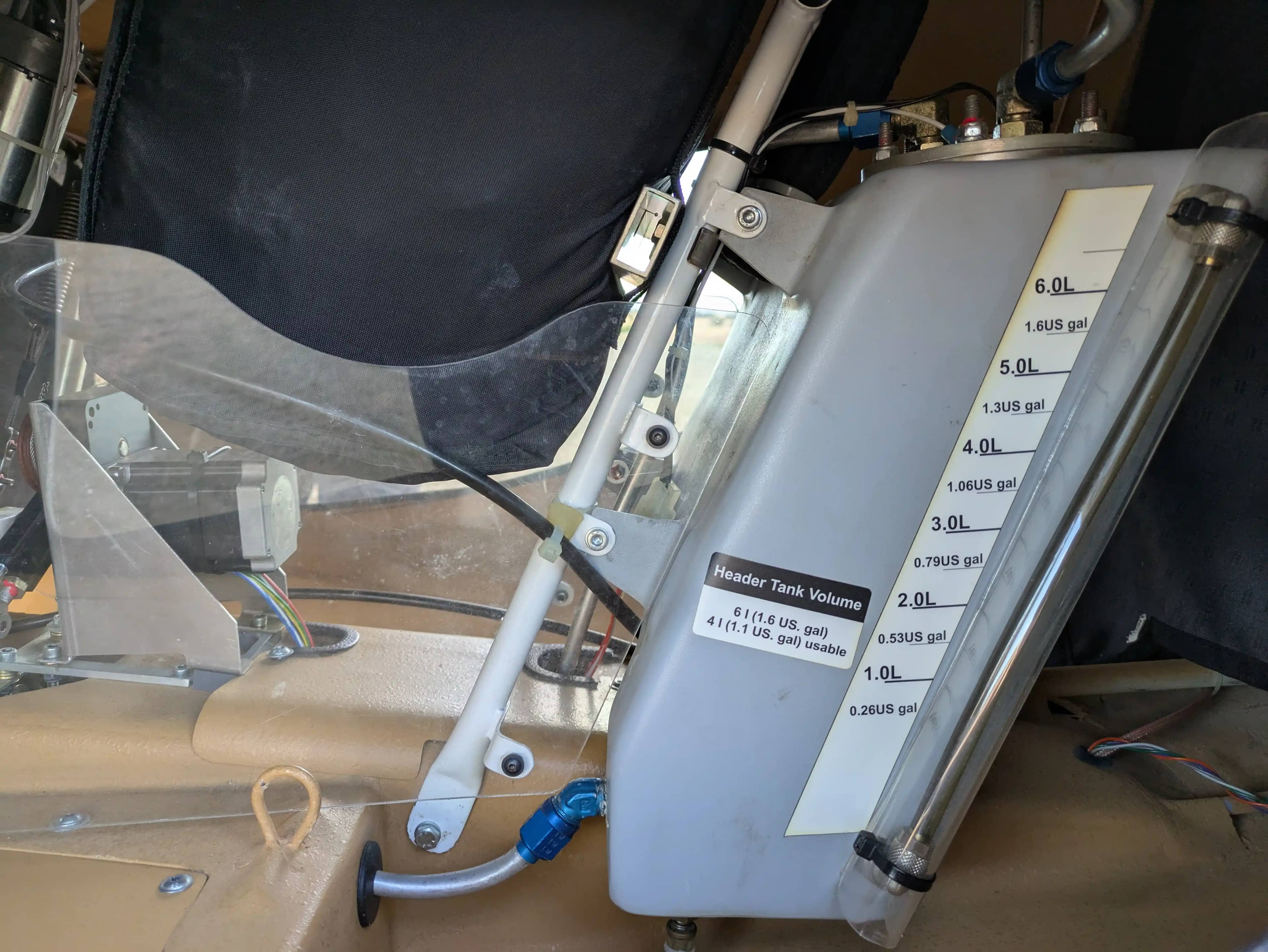 Flight Design Rotax 912 iS2 — cockpit & cabin, 14 of 16