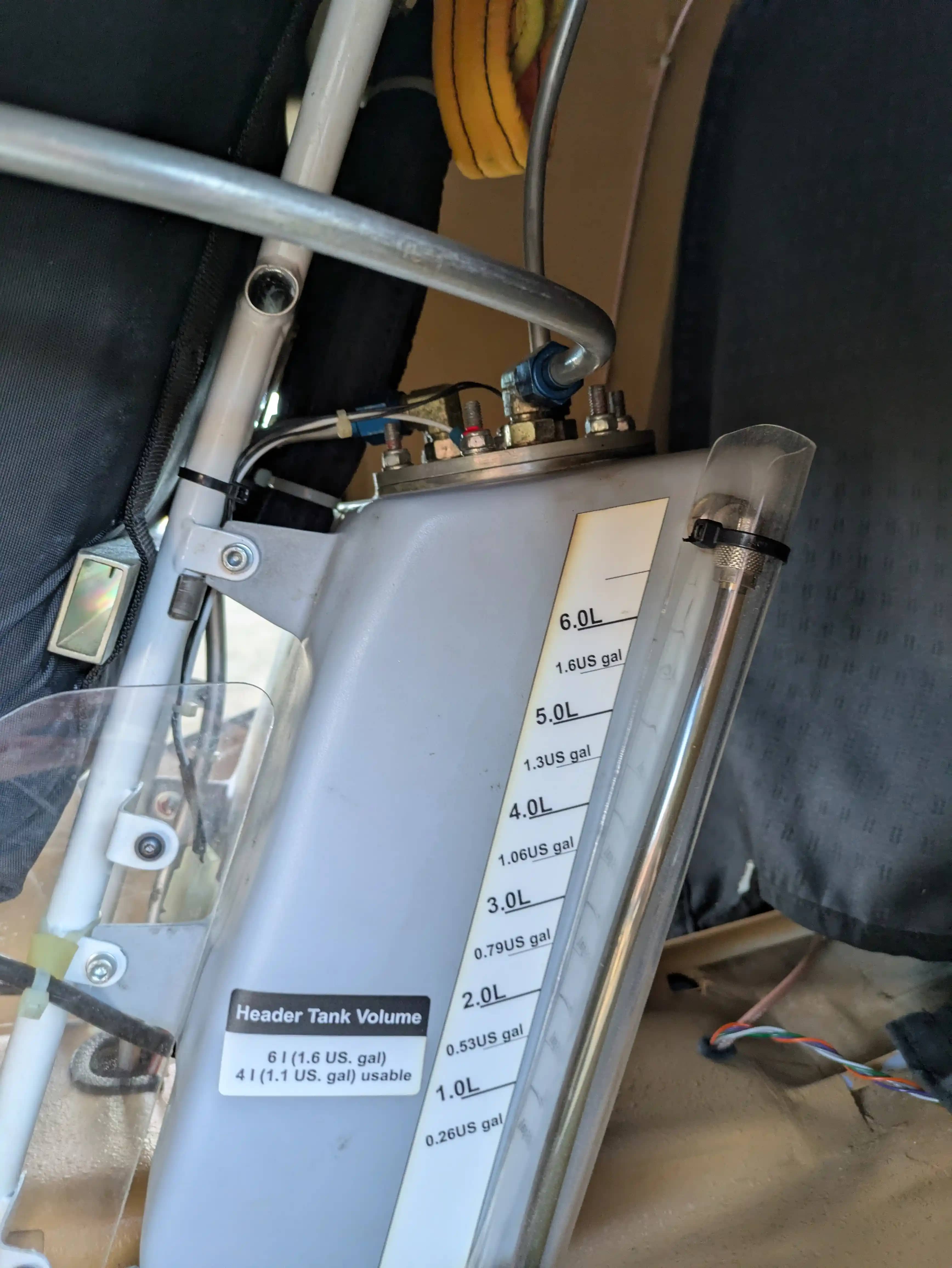 Flight Design Rotax 912 iS2 — cockpit & cabin, 9 of 16
