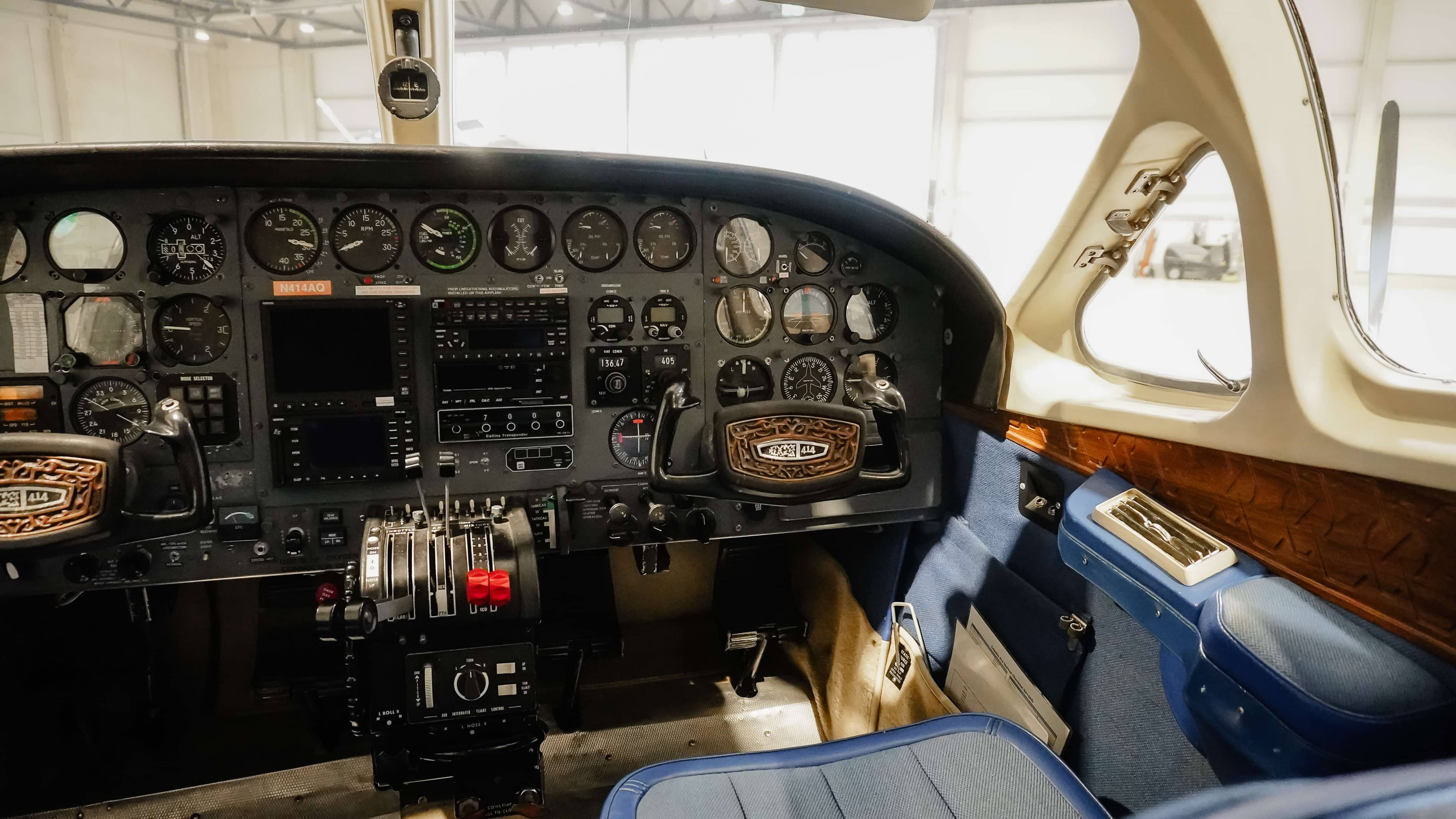 Impressive 1974 Cessna 414 Twin — Cessna — Interior — photo 51