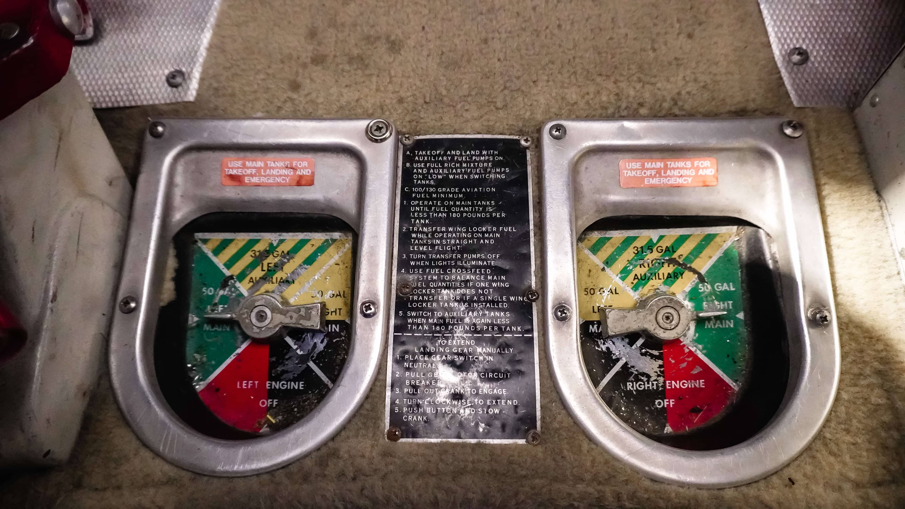 Impressive 1974 Cessna 414 Twin — Cessna — Interior — photo 59