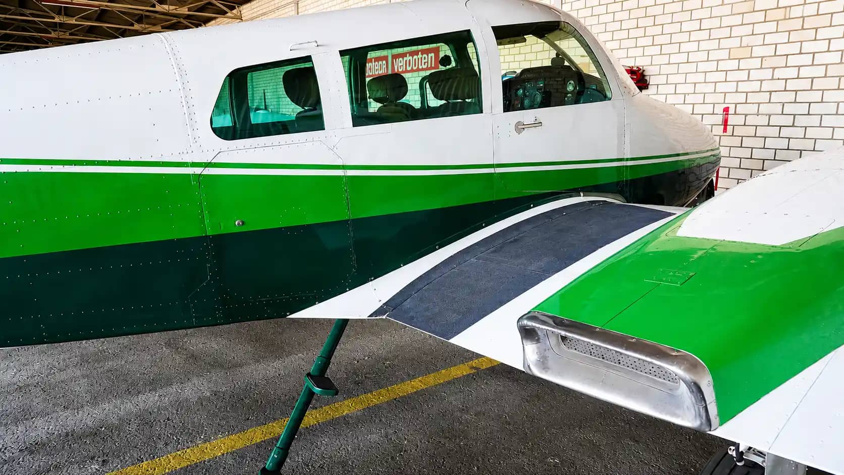 Cessna 310F — Cessna — Exterior — photo 14