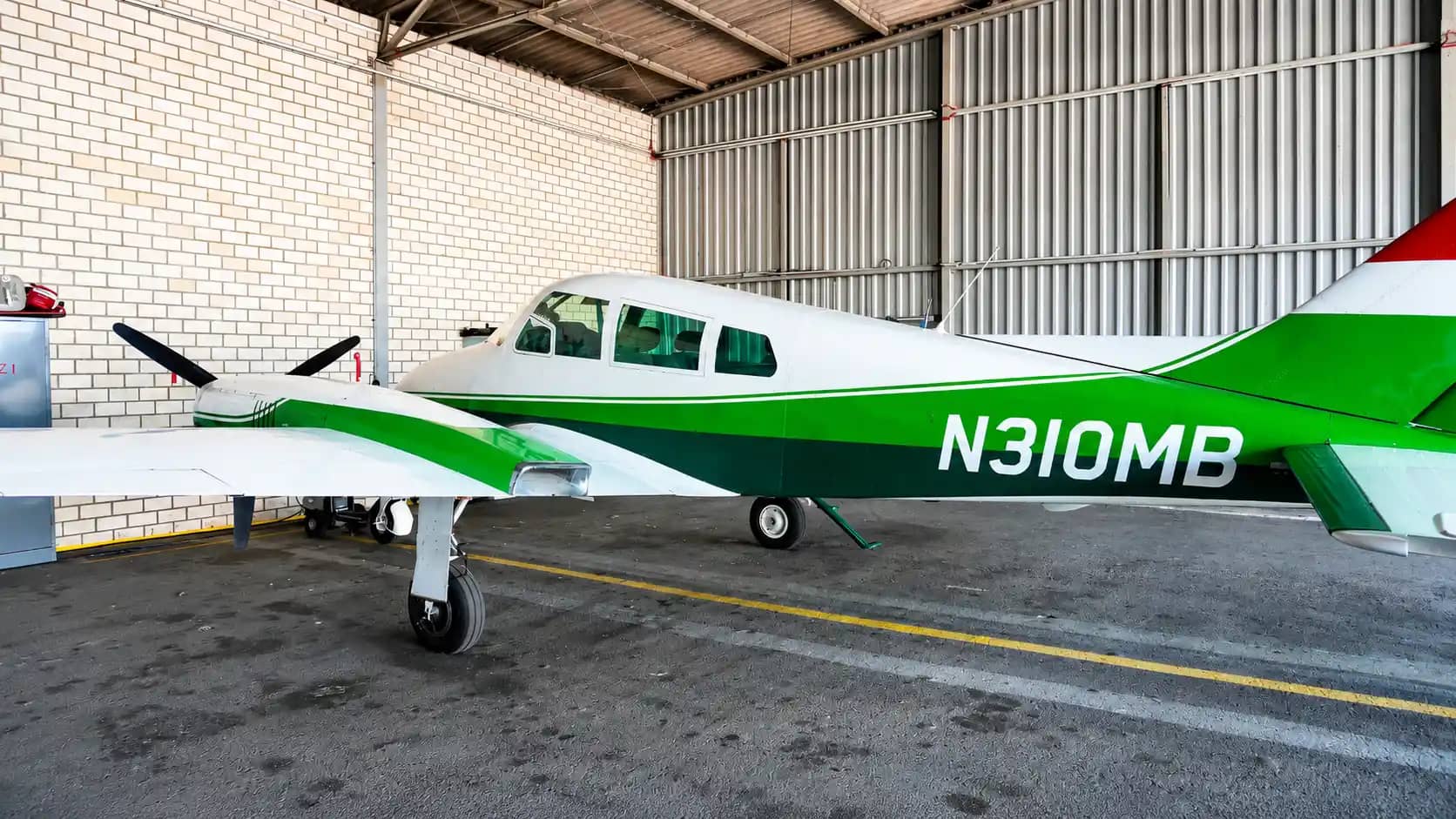 Cessna 310F — Cessna — Exterior — photo 18