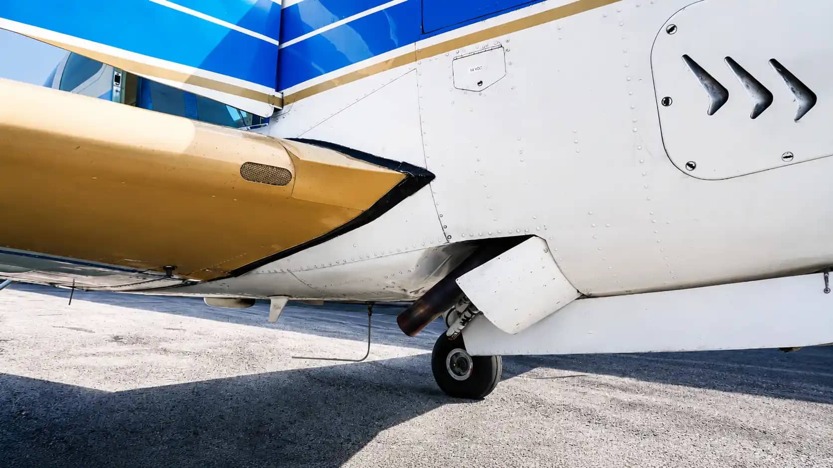 Beechcraft Bonanza V35B — Beechcraft — Exterior — photo 8