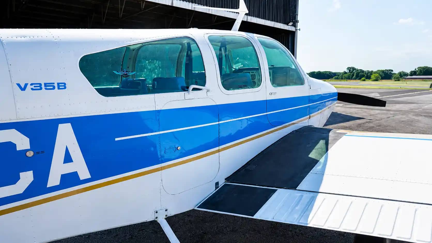 Beechcraft Bonanza V35B — Beechcraft — Exterior — photo 10