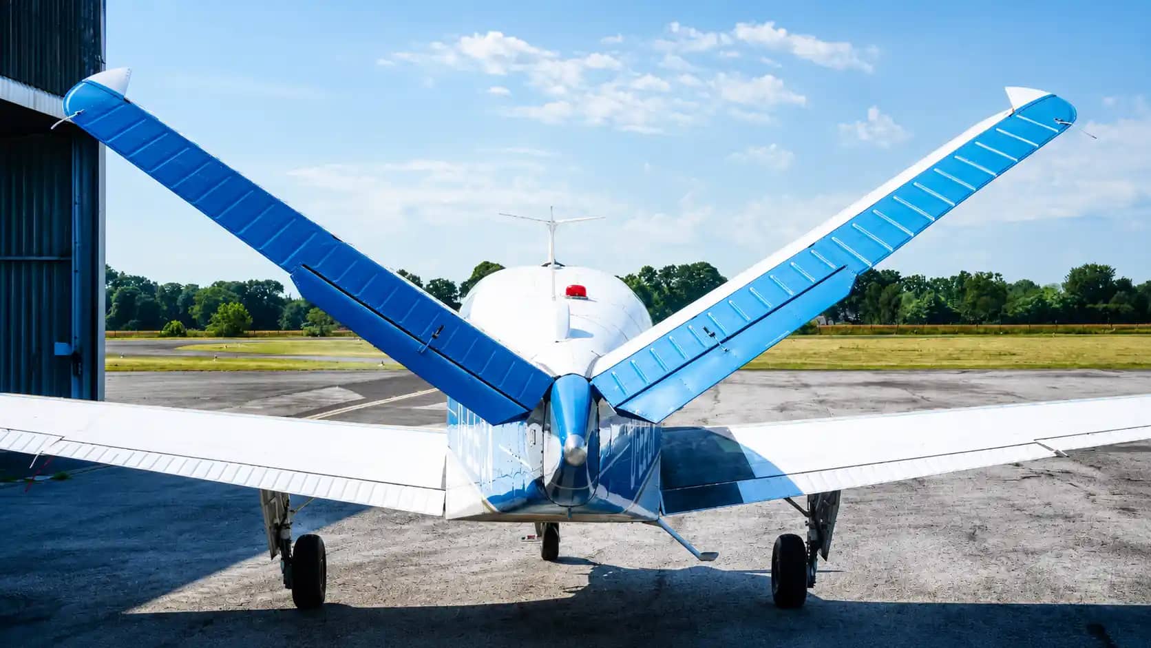 Beechcraft Bonanza V35B — Beechcraft — Exterior — photo 15