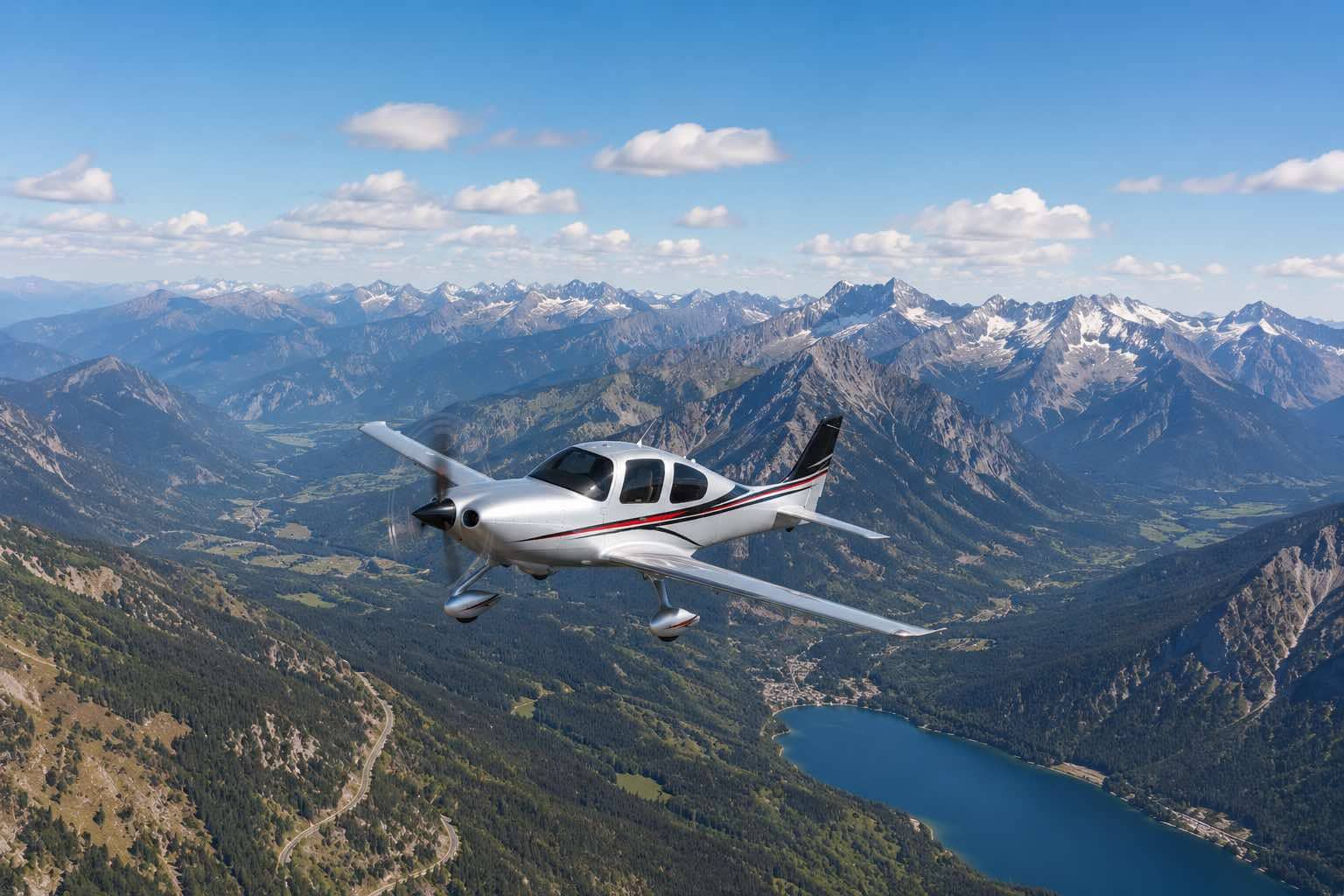 CIRRUS SR22T G7 — CIRRUS — Exterior — photo 1