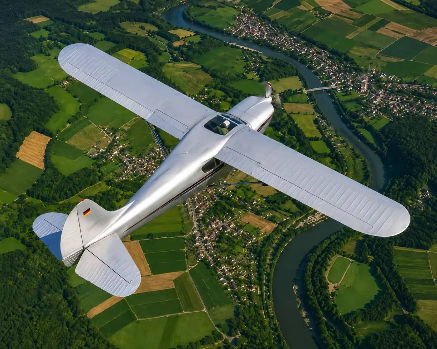 Stinson 108 Voyager 150 — Stinson — Exterior — photo 6