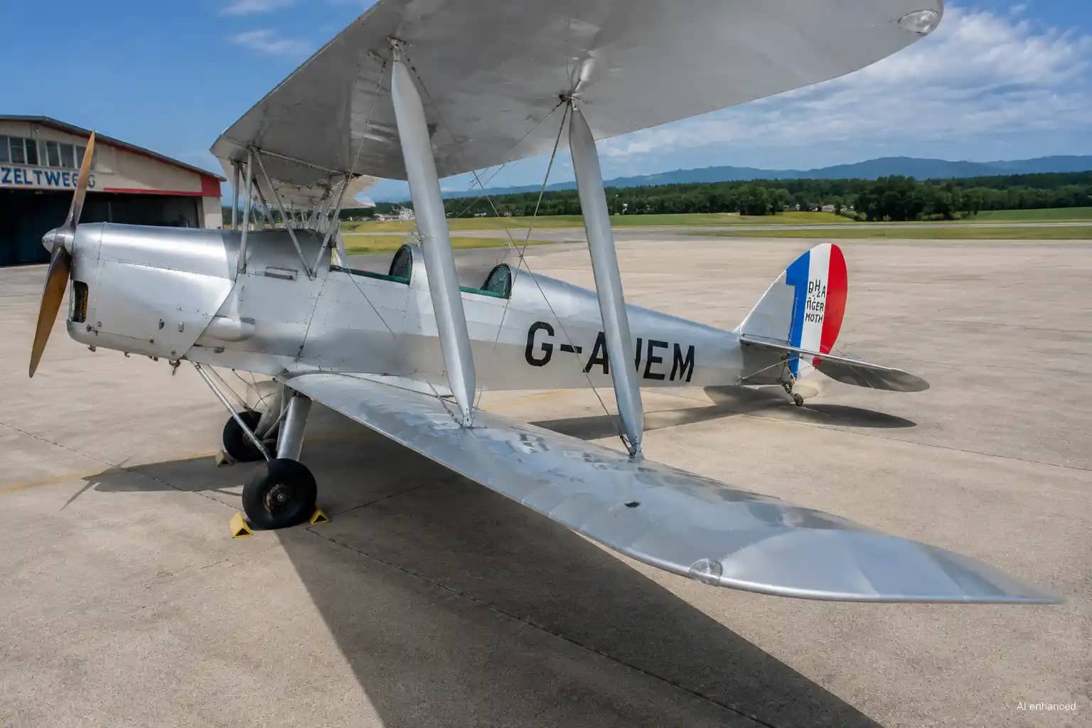 de Havilland DH.82 Tiger Moth — de Havilland — Exterior — photo 5